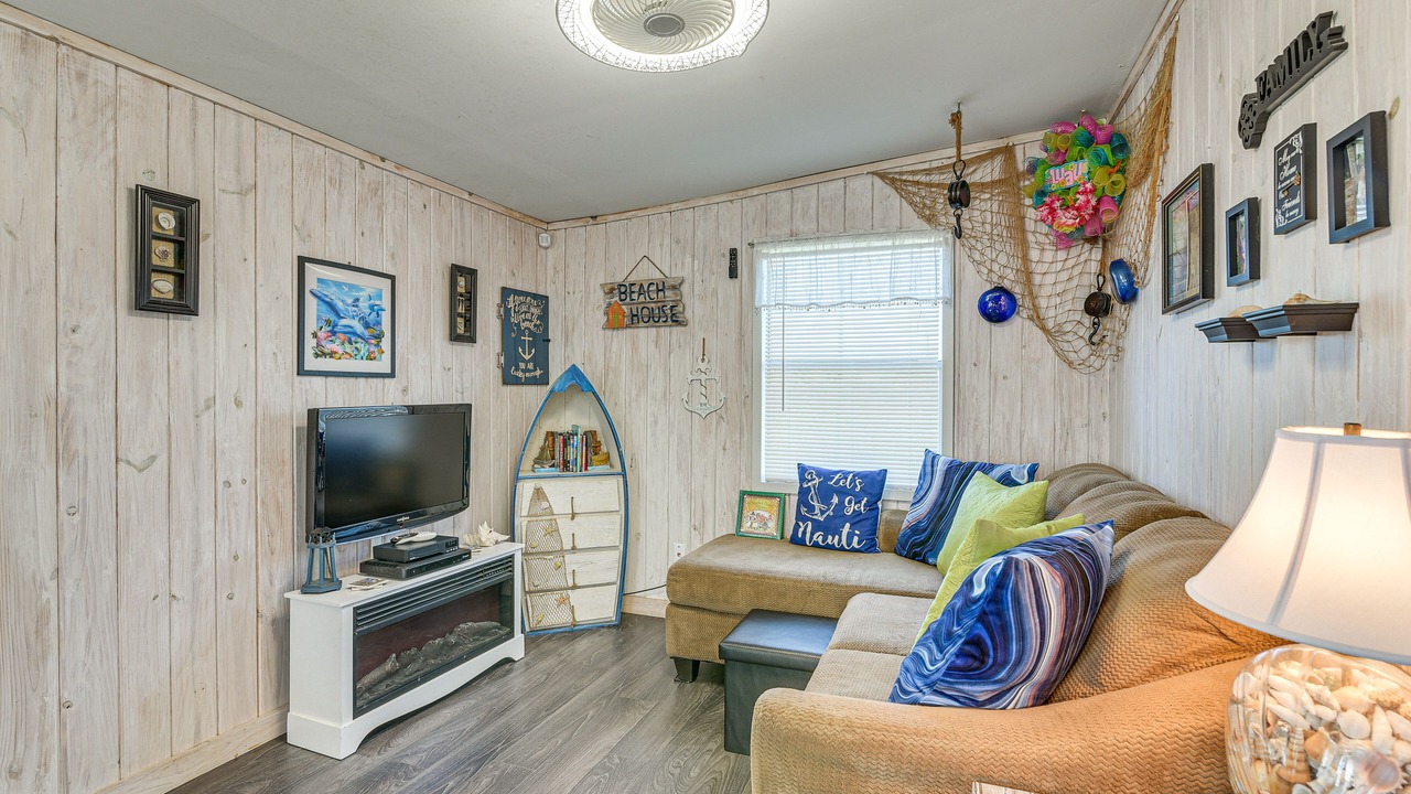 Photo of Bedroom in Surfside Beach