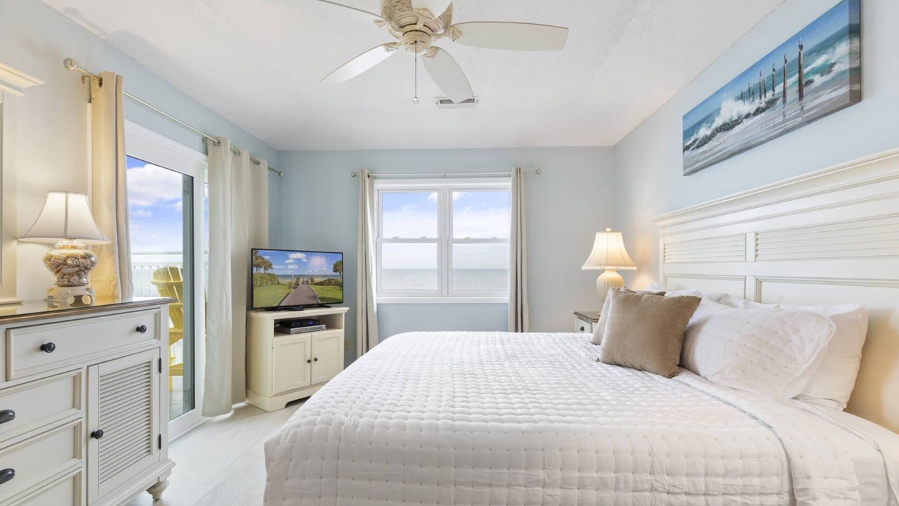 Photo of Bedroom in Surfside Beach