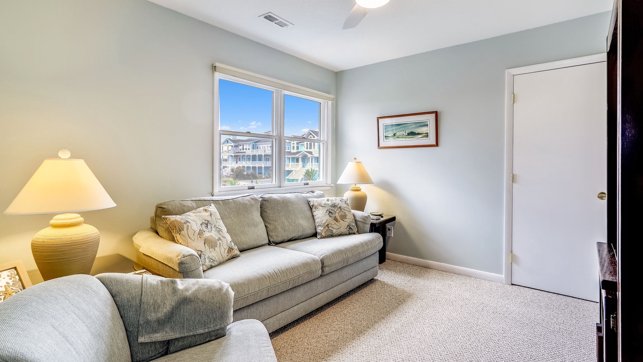 Photo of Livingroom in Whalehead Beach