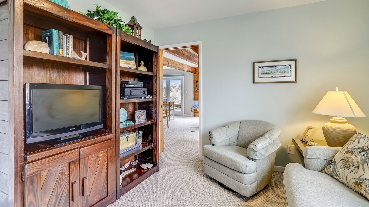 Photo of Livingroom in Whalehead Beach