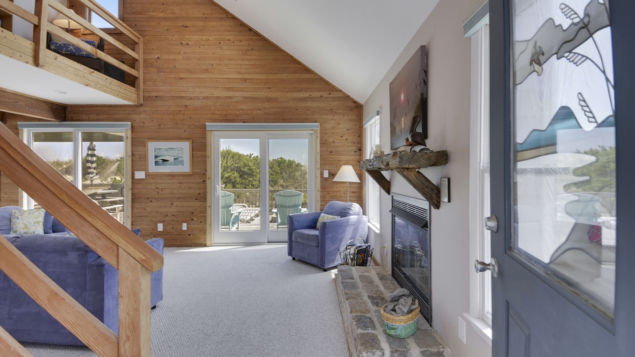 Photo of Livingroom in Whalehead Beach