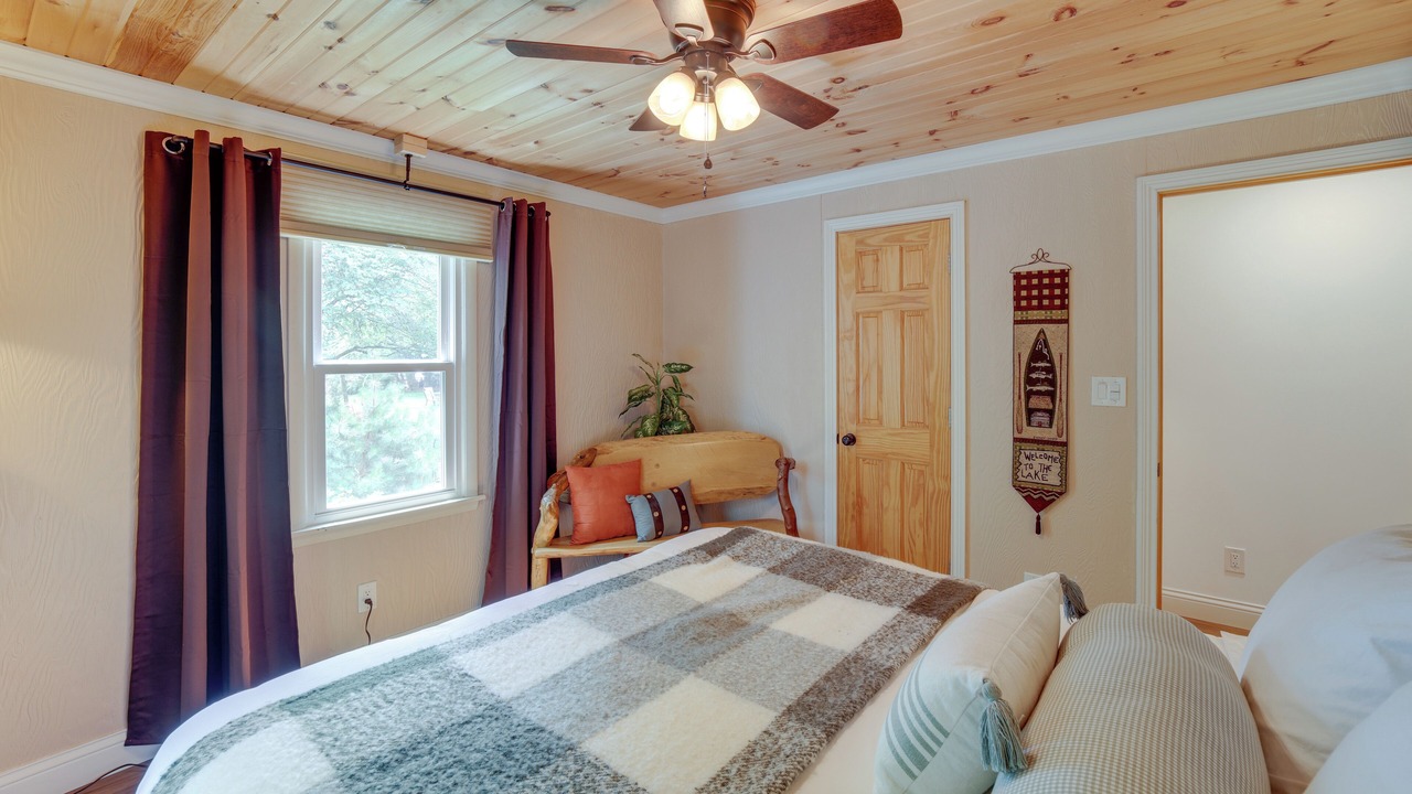 Photo of Bedroom in Monticello
