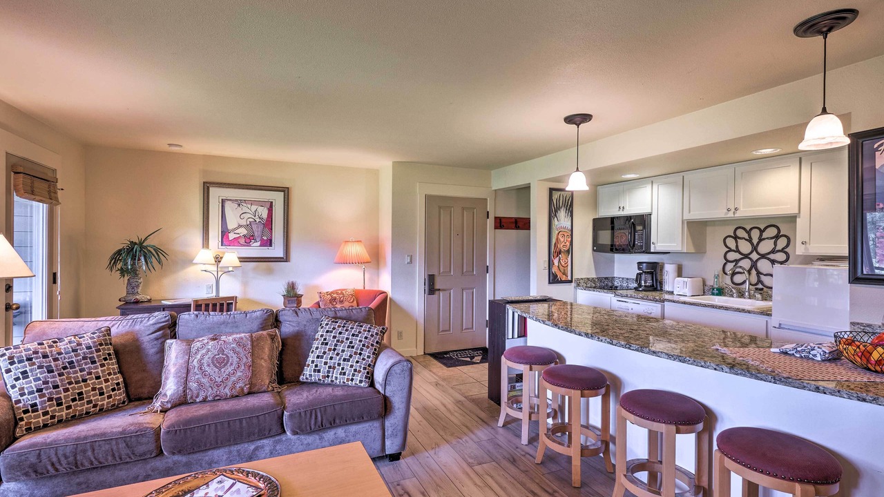 Photo of Livingroom in Bend