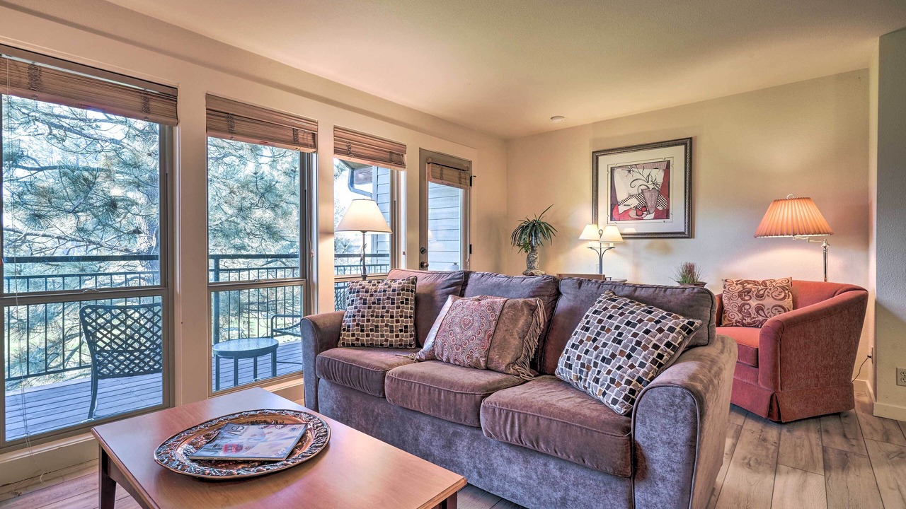 Photo of Livingroom in Bend