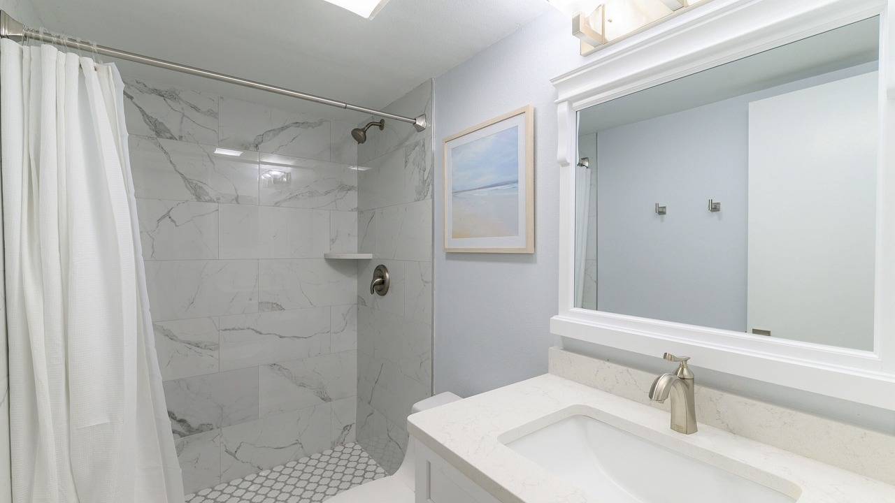 Photo of Bathroom in Avon By The Sea