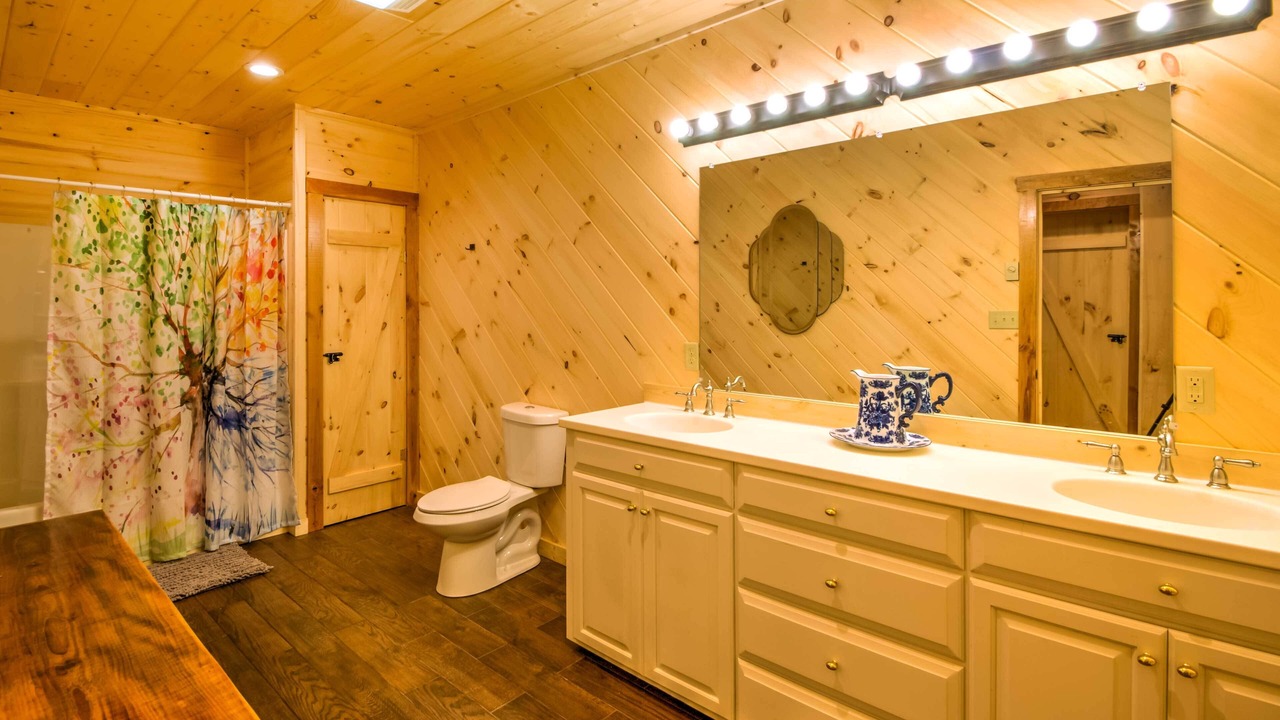 Photo of Bathroom in Trade