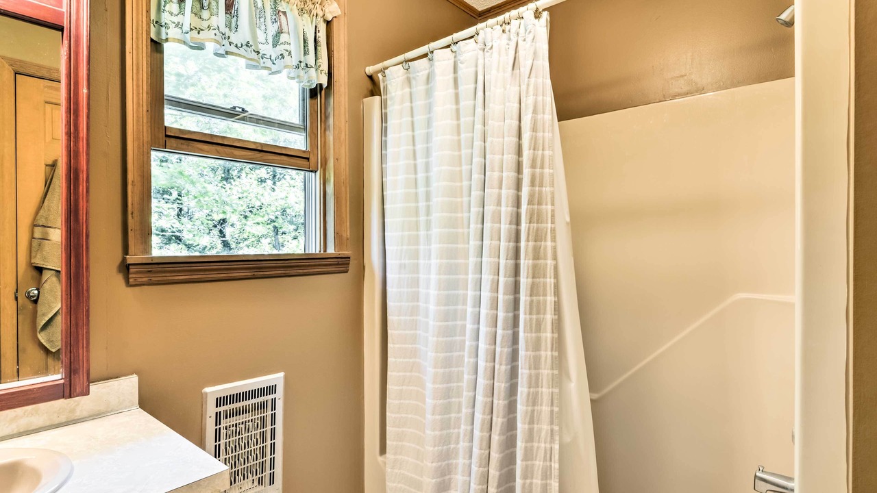 Photo of Bathroom in Black Mountain
