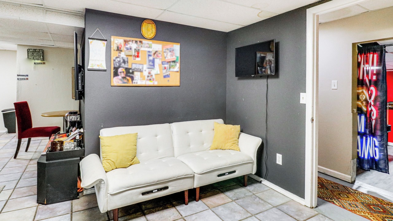 Photo of Livingroom in Black Jack