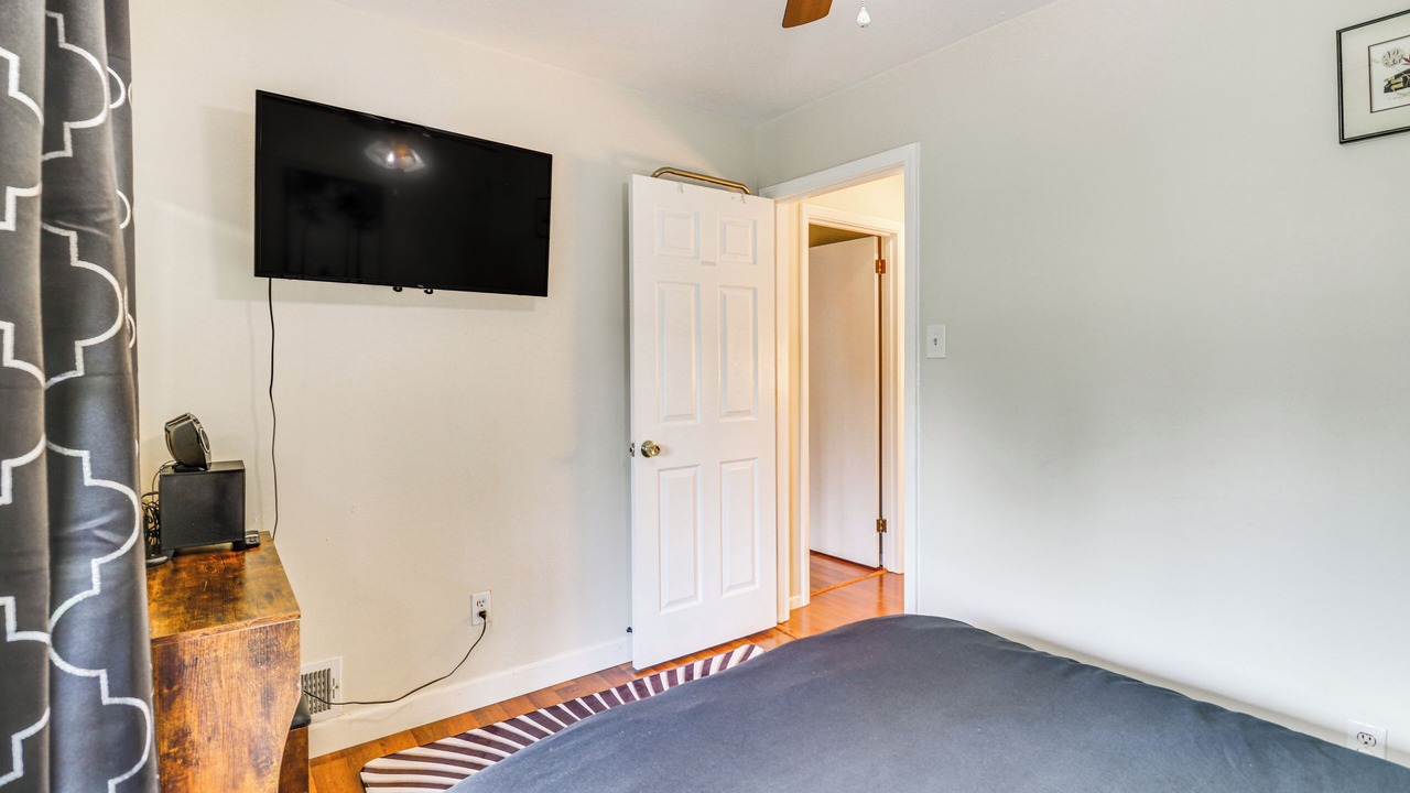 Photo of Bedroom in Black Jack