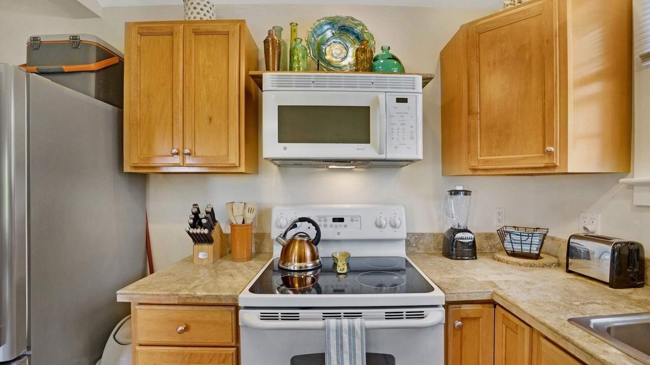 Photo of Others in Uptown - Upper Duval