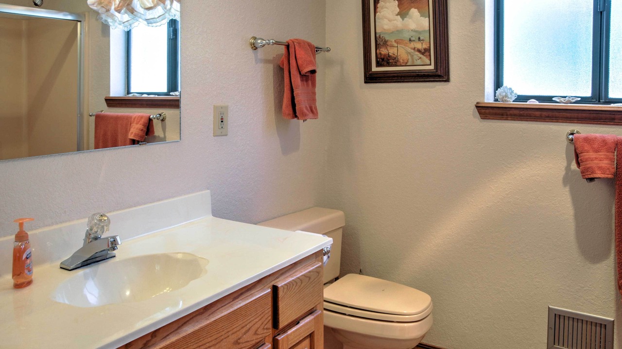 Photo of Bathroom in Cloudcroft