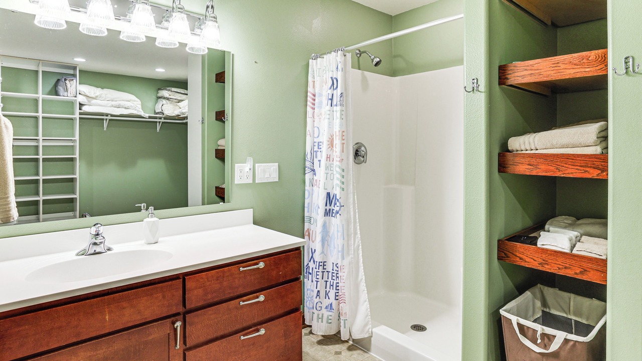 Photo of Bathroom in Lake Koshkonong
