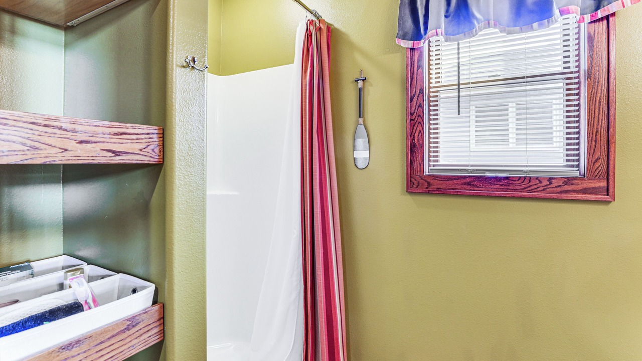 Photo of Bathroom in Lake Koshkonong