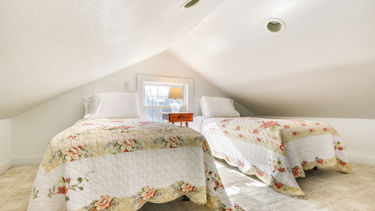 Photo of Bedroom in Cape Vincent