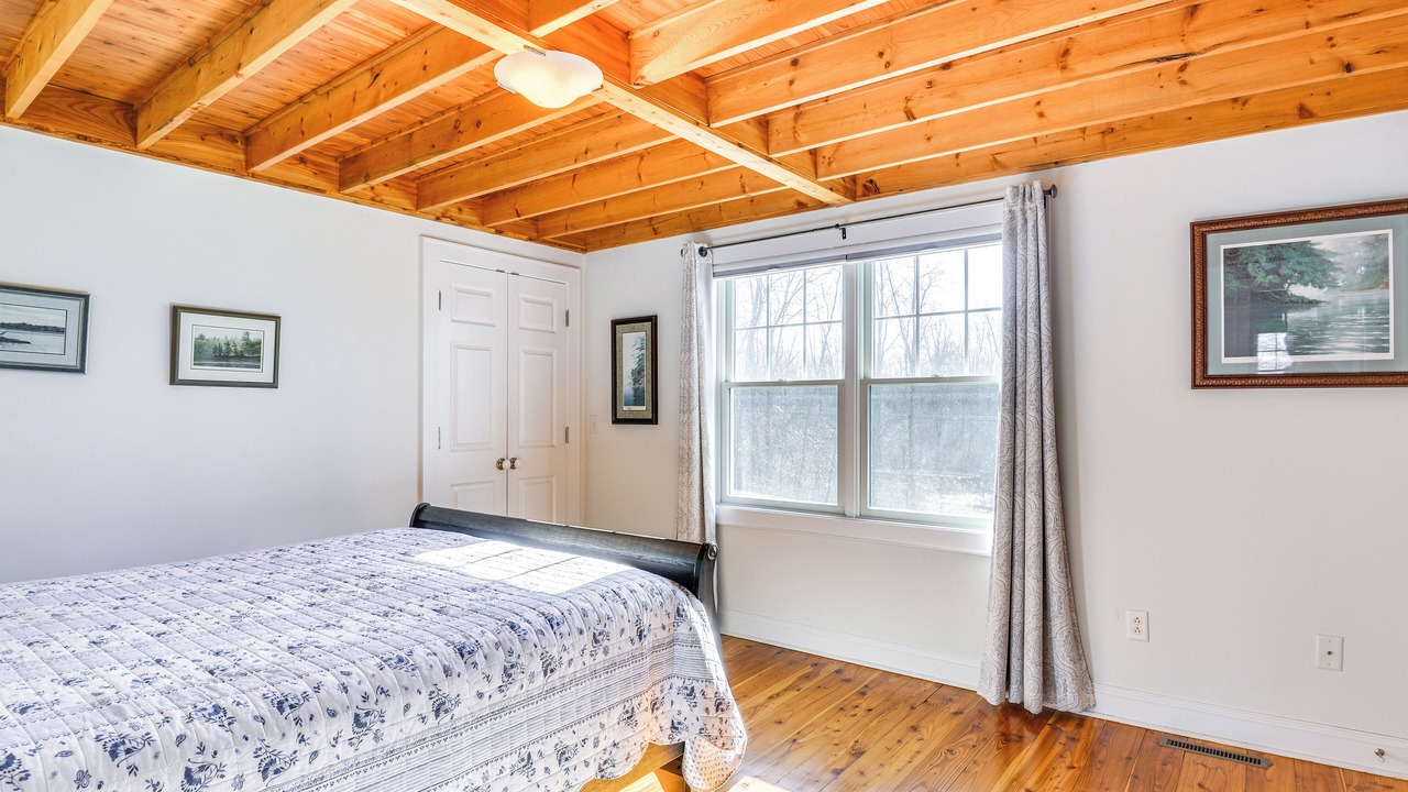 Photo of Bedroom in Cape Vincent