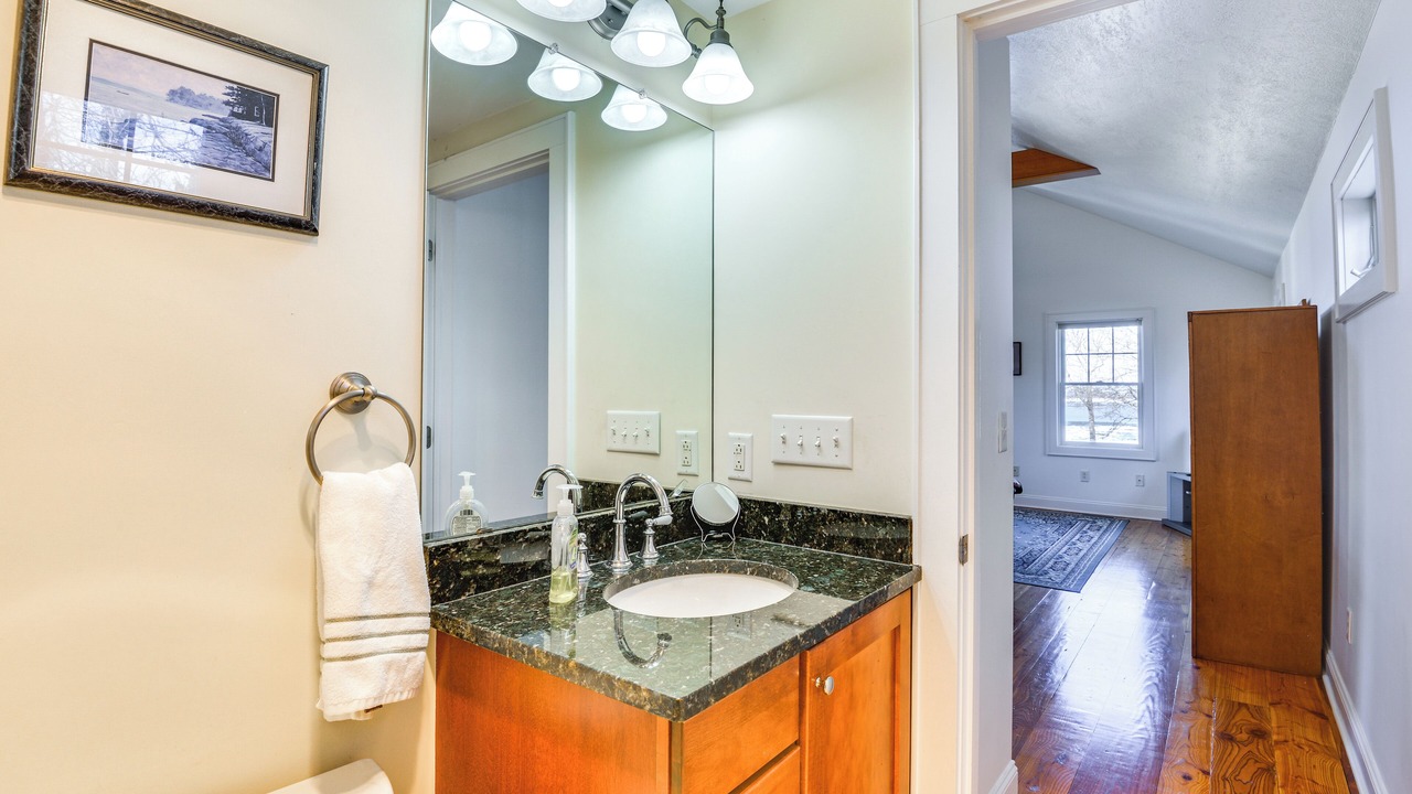 Photo of Bathroom in Cape Vincent