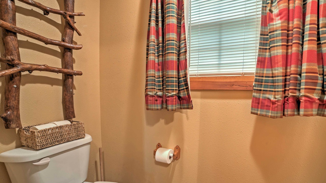 Photo of Bathroom in Table Rock