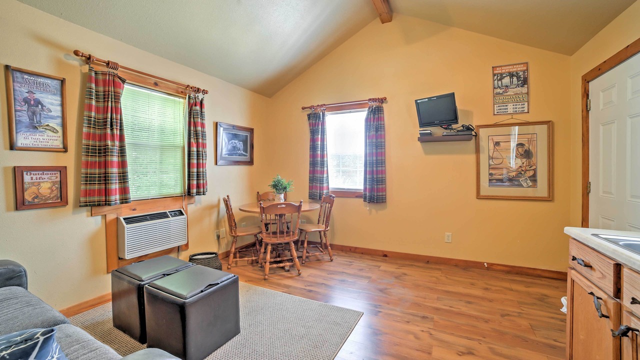Photo of Livingroom in Table Rock