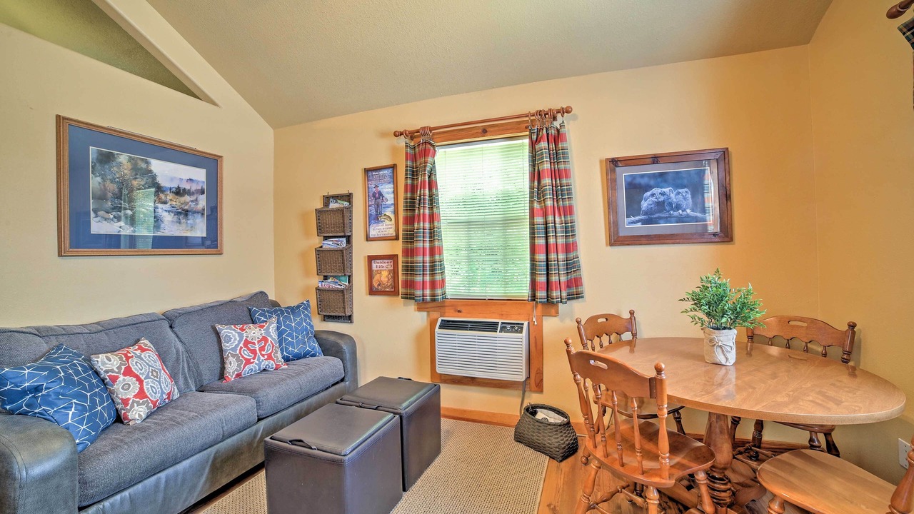 Photo of Livingroom in Table Rock