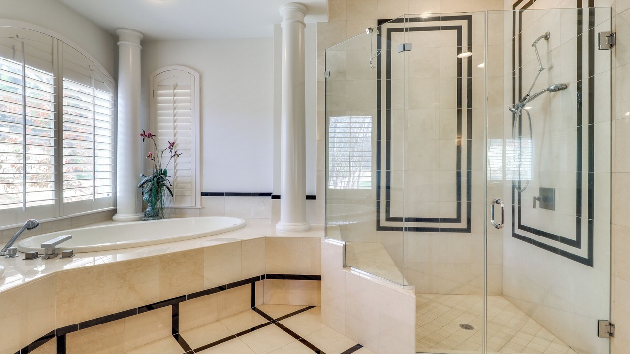 Photo of Bathroom in Rob Roy On The Lake