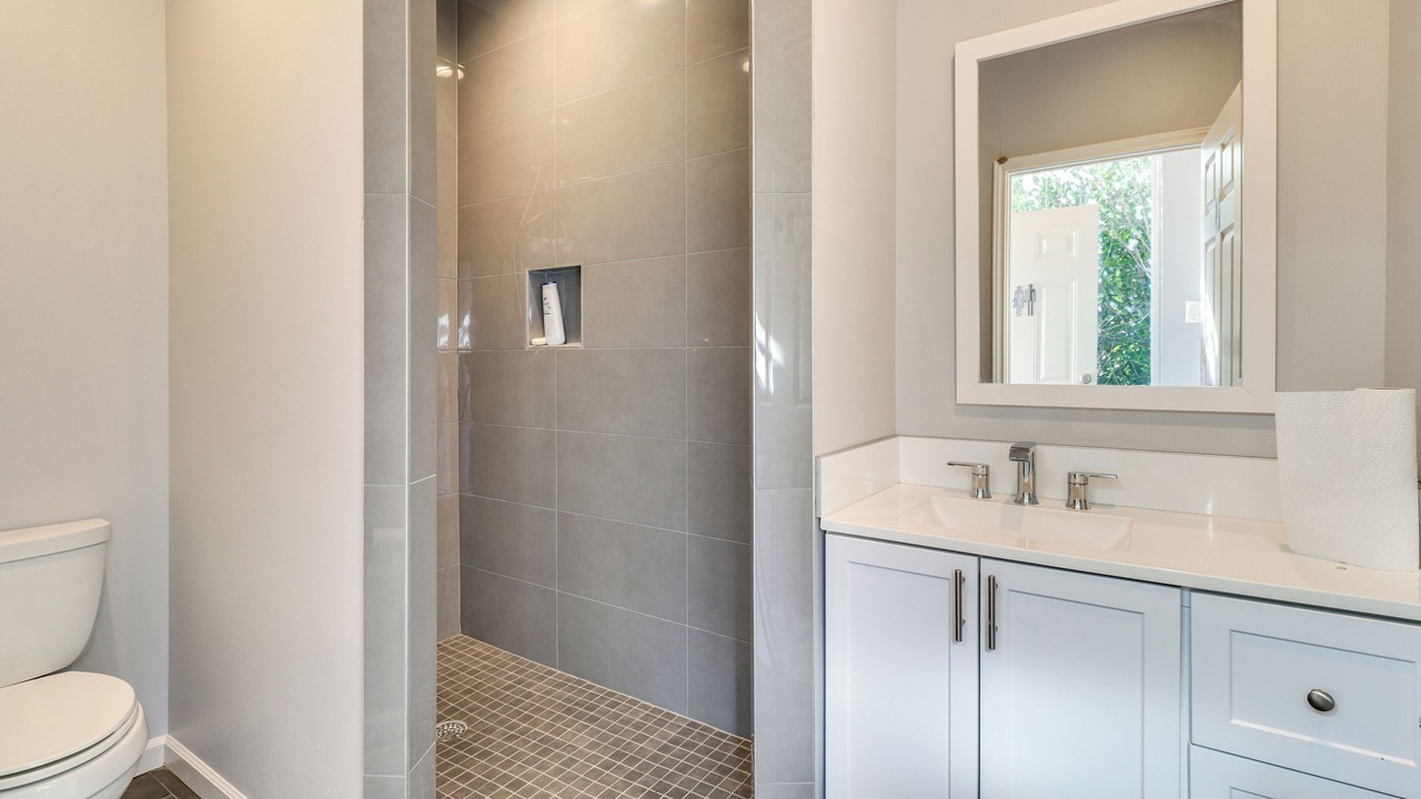 Photo of Bathroom in Rob Roy On The Lake