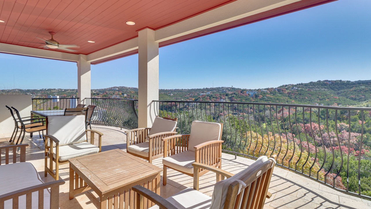 Photo of Patio Balcony in Rob Roy On The Lake
