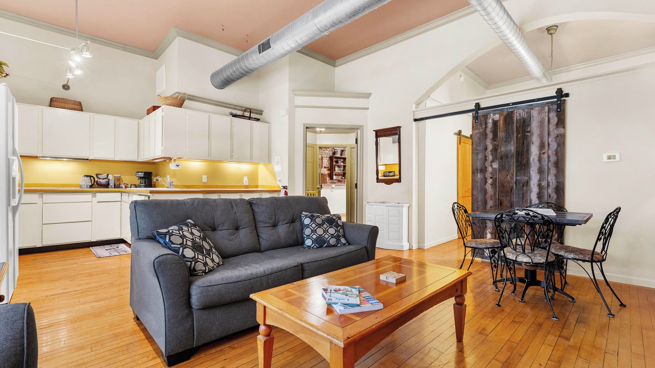 Photo of Livingroom in Saugatuck