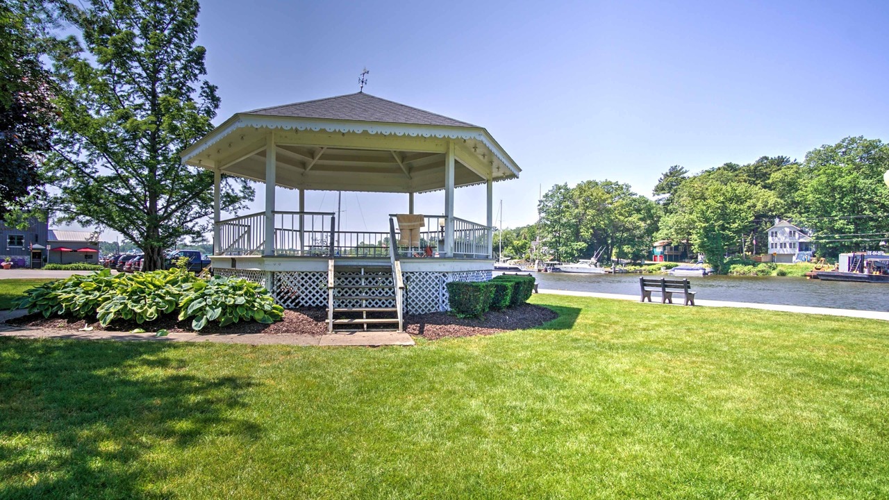 Photo of Outdoor in Saugatuck