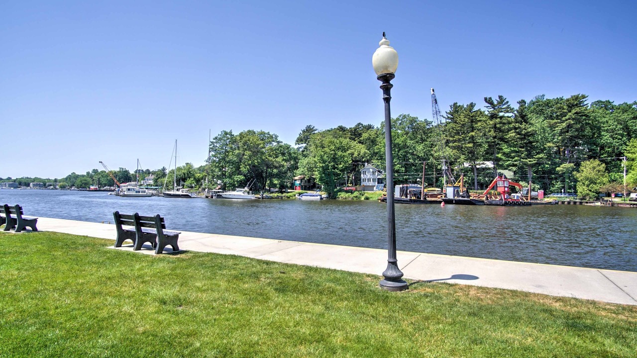 Photo of Others in Saugatuck