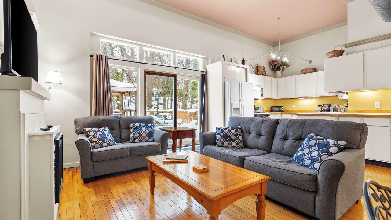 Photo of Livingroom in Saugatuck