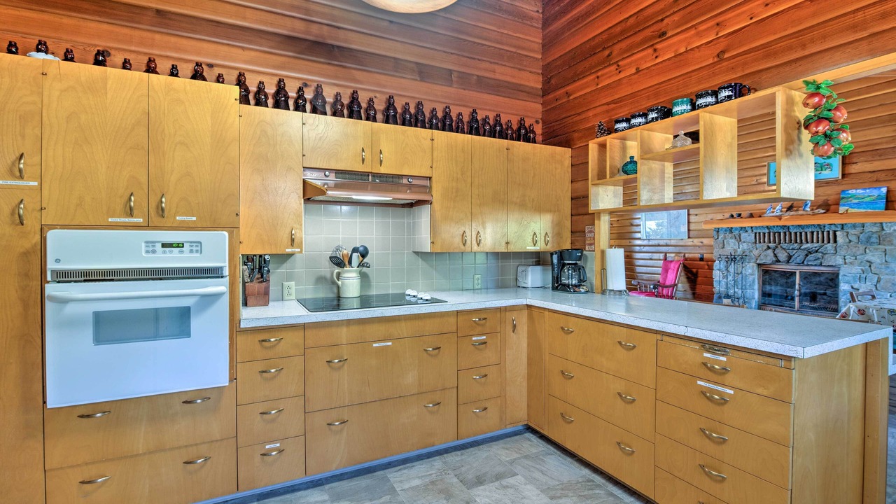 Photo of Others in Manson