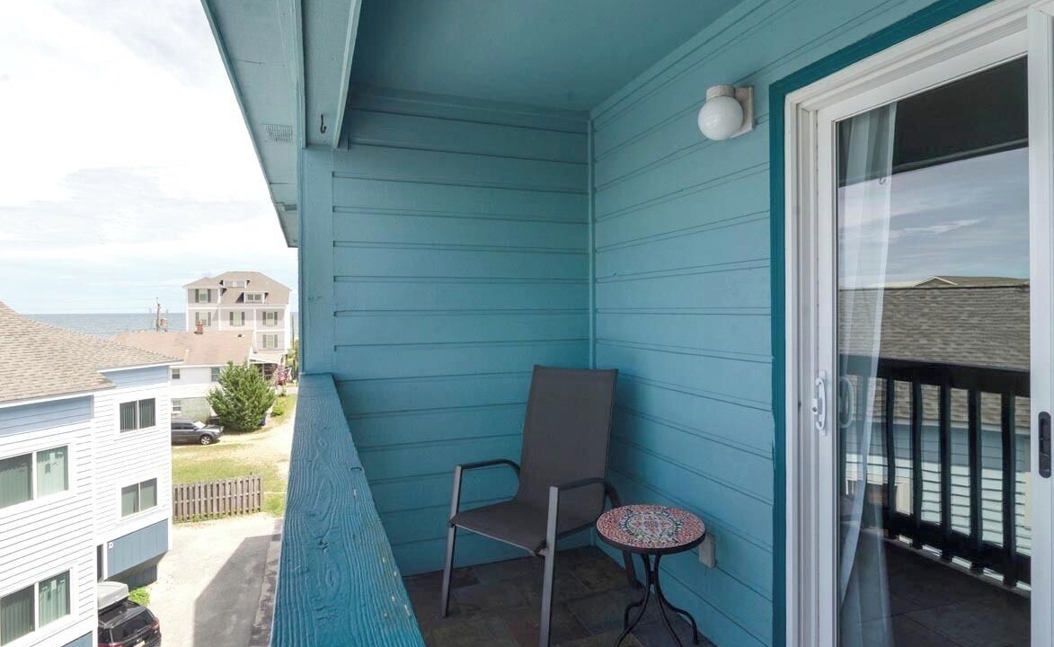 Photo of Patio Balcony in North Carolina Coast