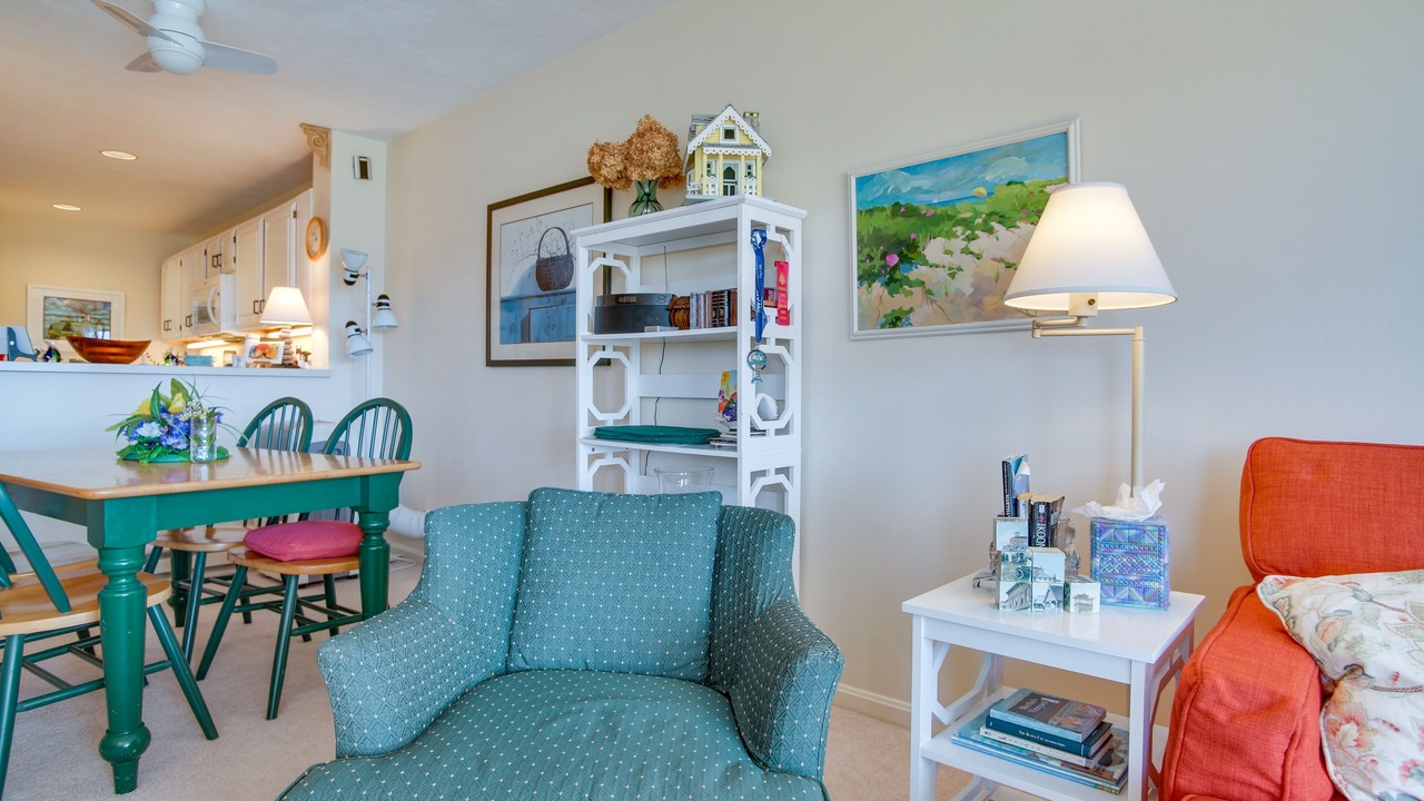 Photo of Livingroom in Oak Bluffs