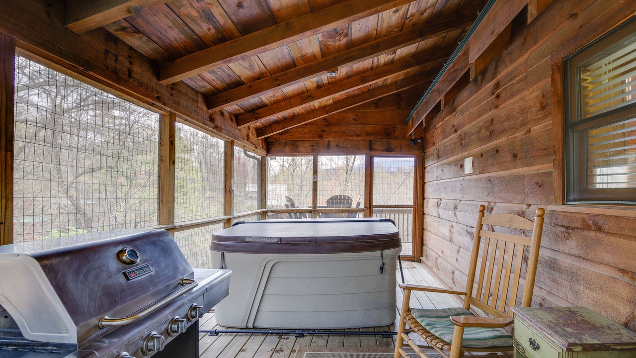Photo of Patio Balcony in Sevierville