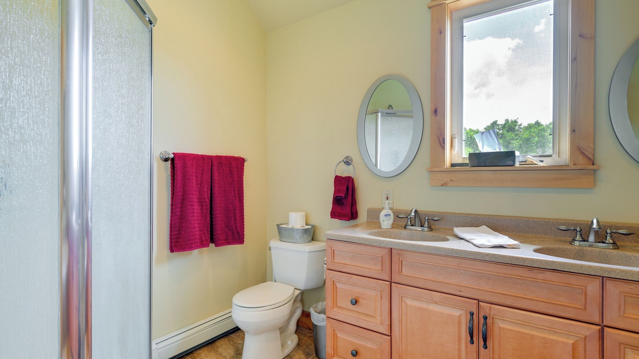 Photo of Bathroom in Alder