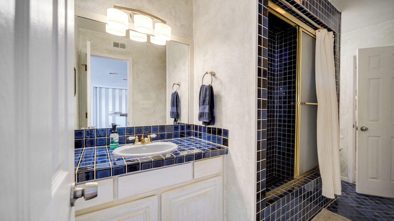 Photo of Bathroom in Briarcliff