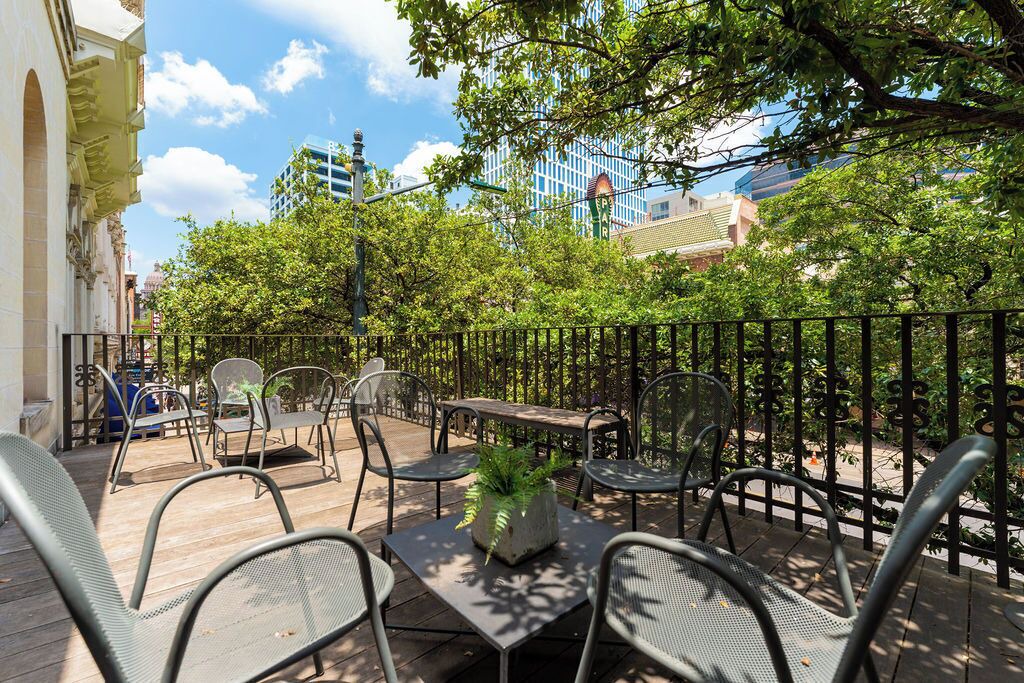 Photo of Patio Balcony in Downtown Austin