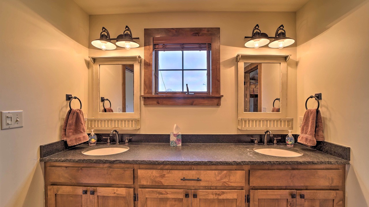 Photo of Bathroom in Cedar Vale