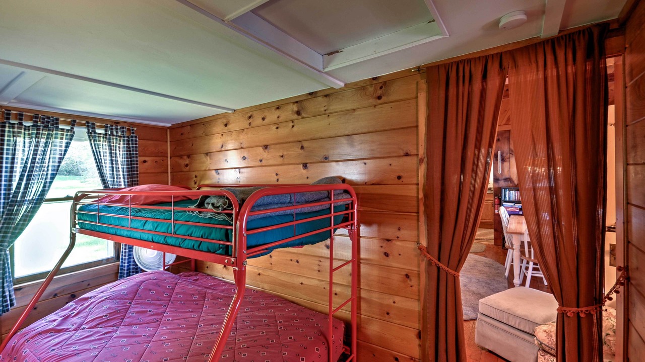 Photo of Bedroom in Hancock