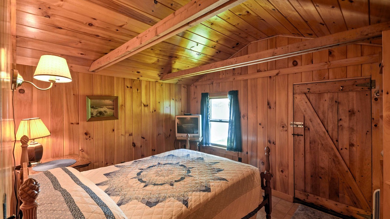 Photo of Others in Hancock