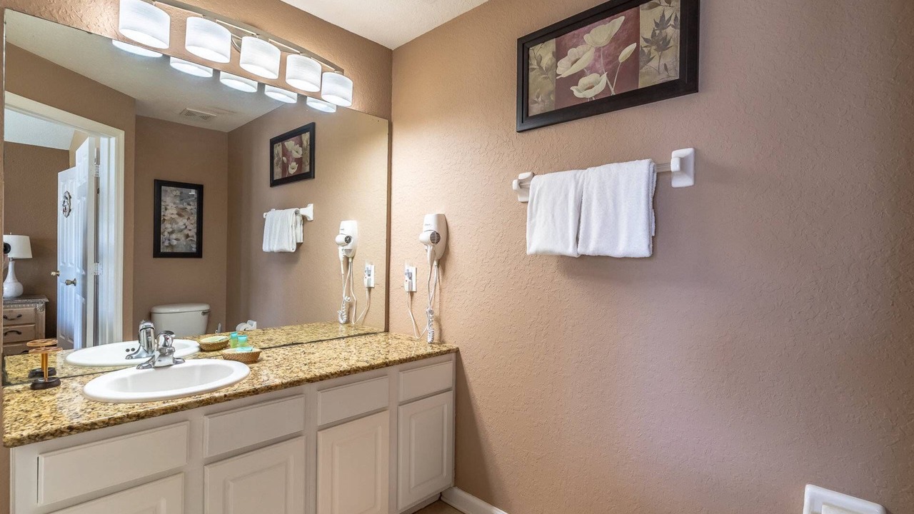 Photo of Bathroom in Windsor Hills