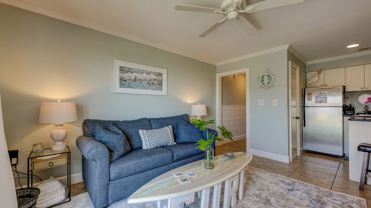 Photo of Livingroom in North Forest Beach