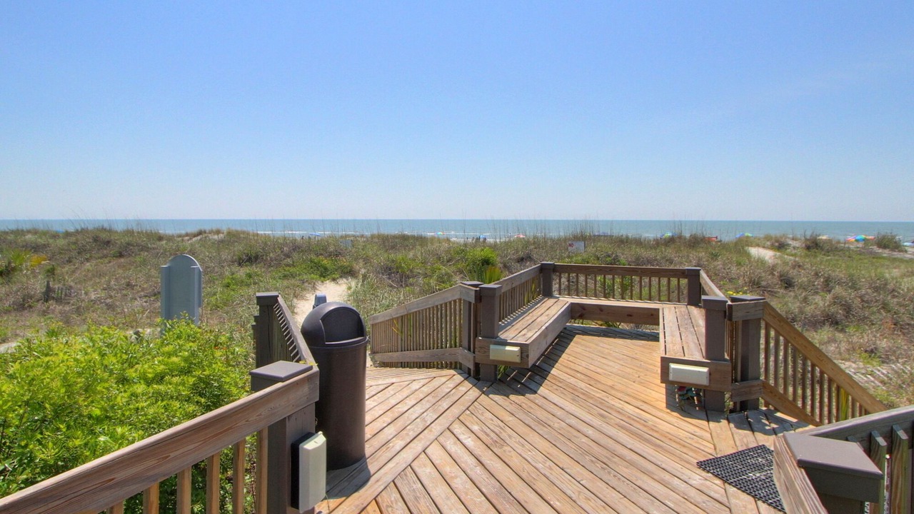 Photo of Patio Balcony in North Forest Beach