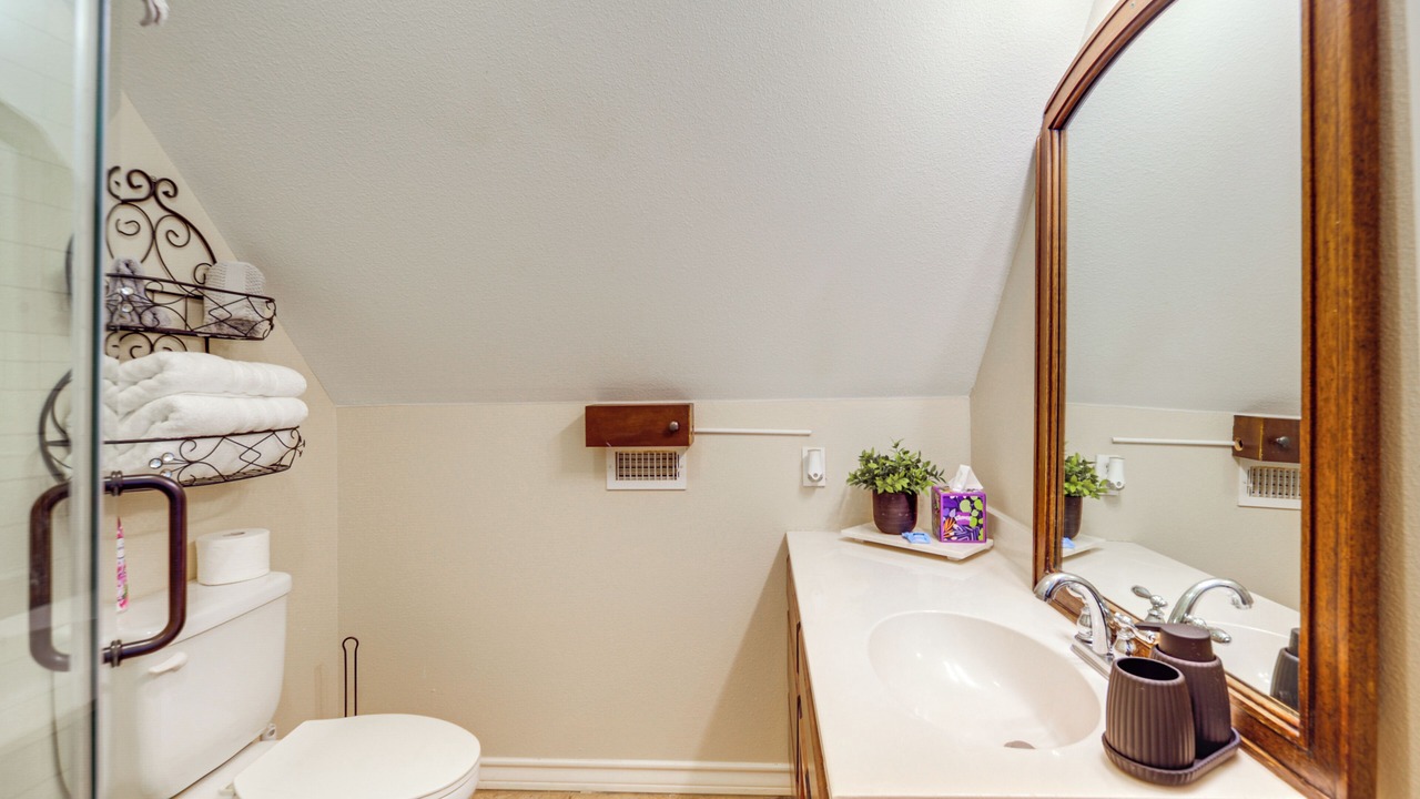 Photo of Bathroom in Blanco