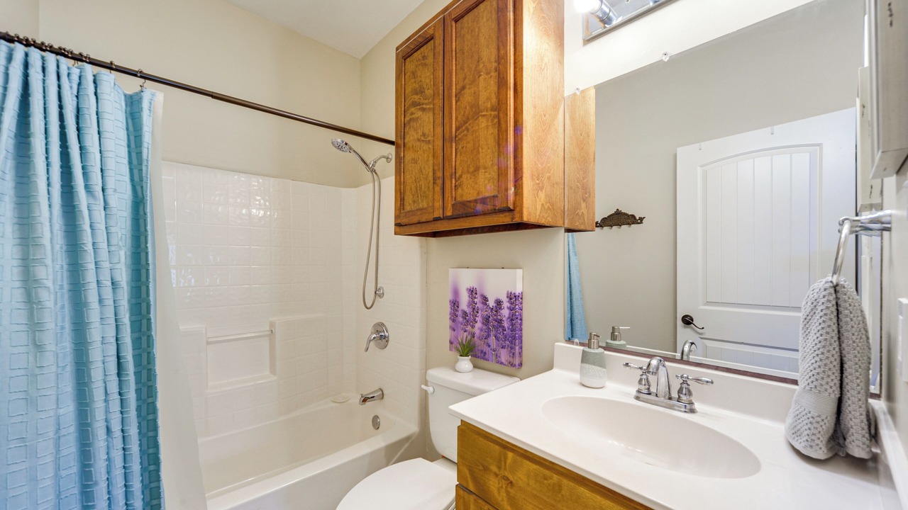 Photo of Bathroom in Blanco