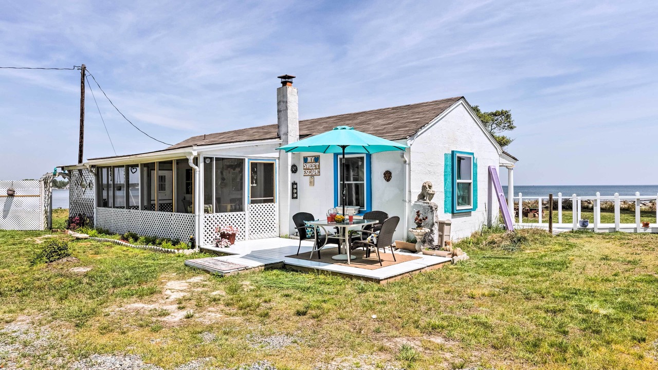 Photo of Outdoor in White Stone