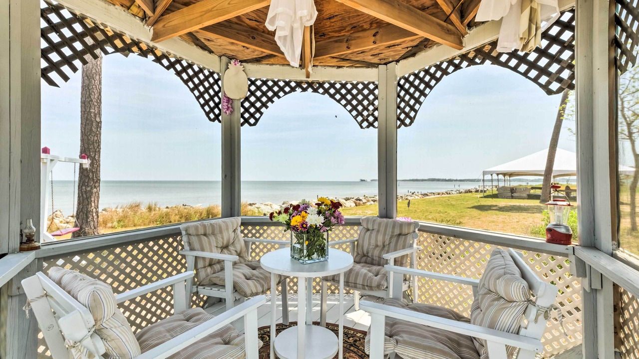 Photo of Patio Balcony in White Stone