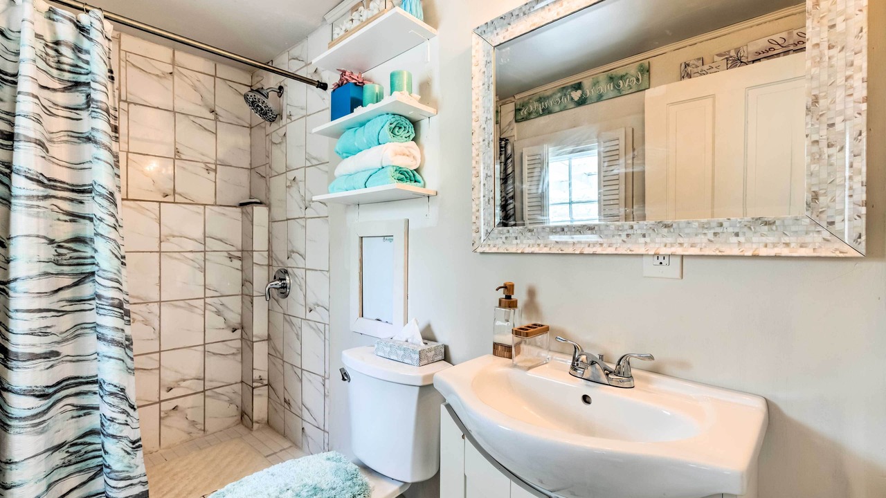 Photo of Bathroom in White Stone