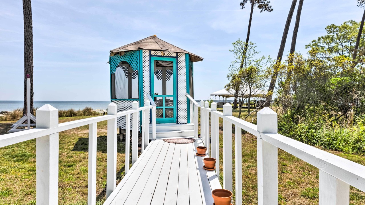 Photo of Outdoor in White Stone