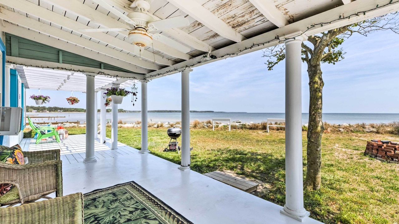 Photo of Patio Balcony in White Stone